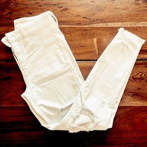 White Skinny Jeans with Distressing